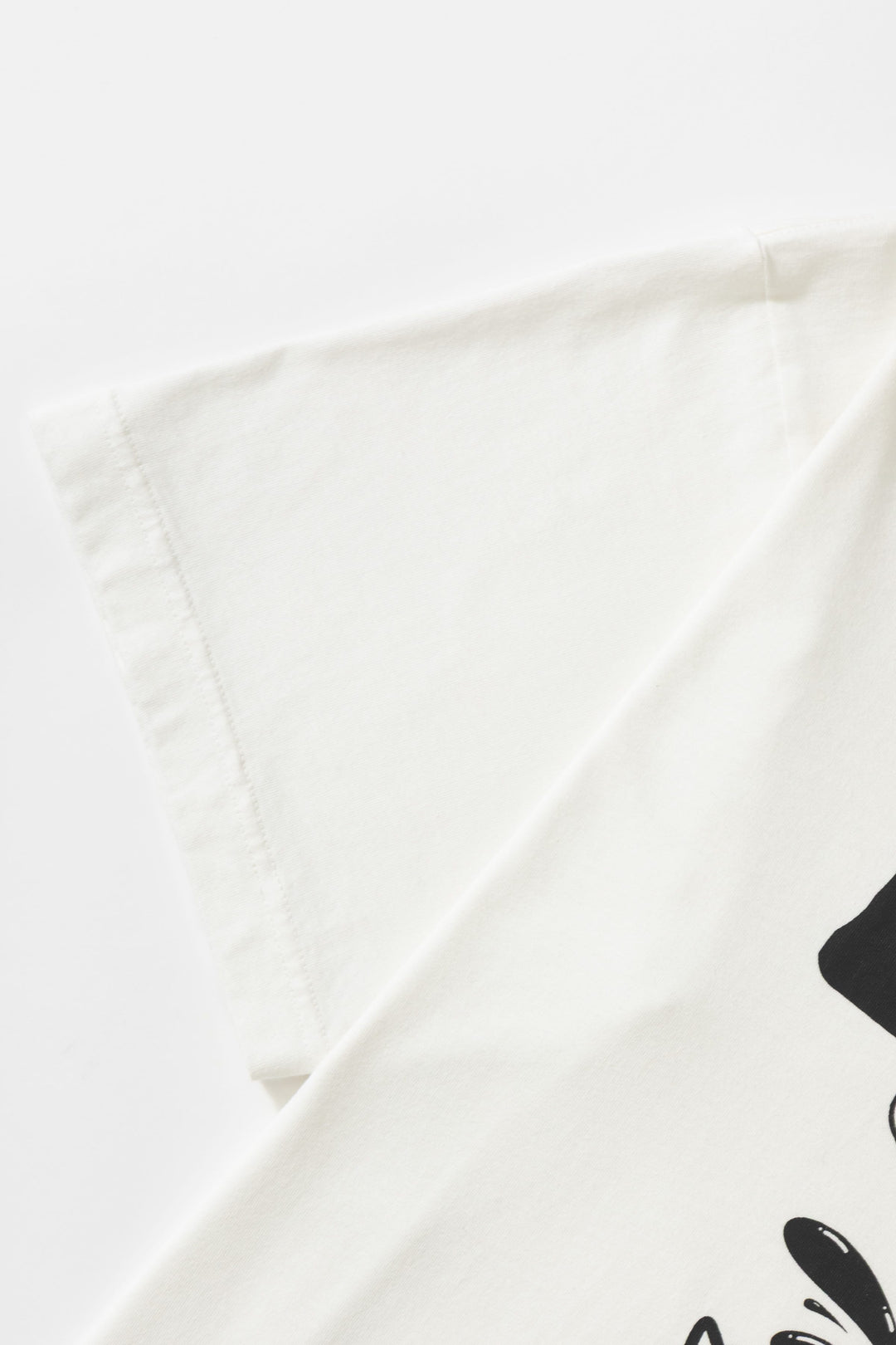 Earth People - Headless Chicken Tee - Off White