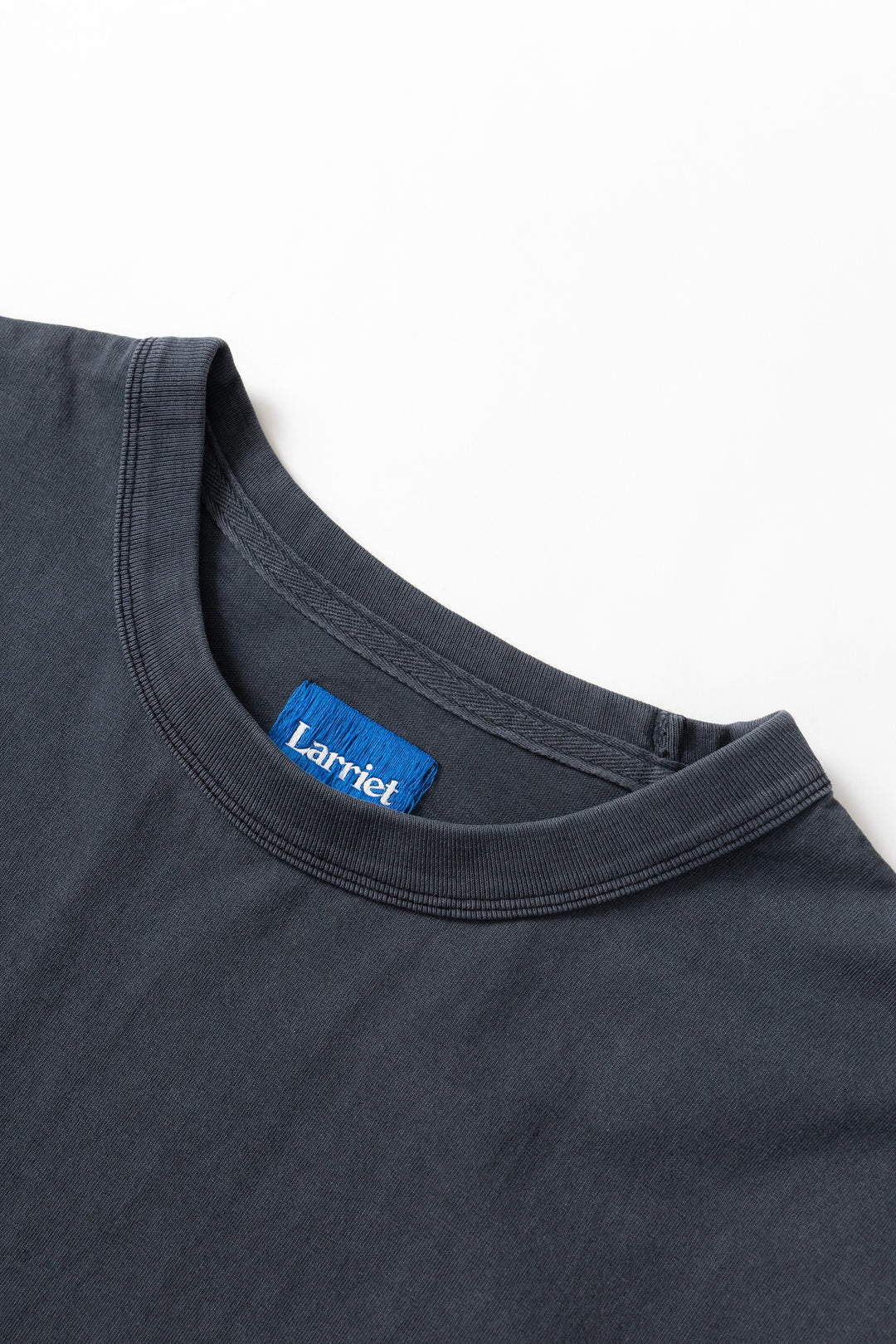 Larriet - Blind Tee - Used Black