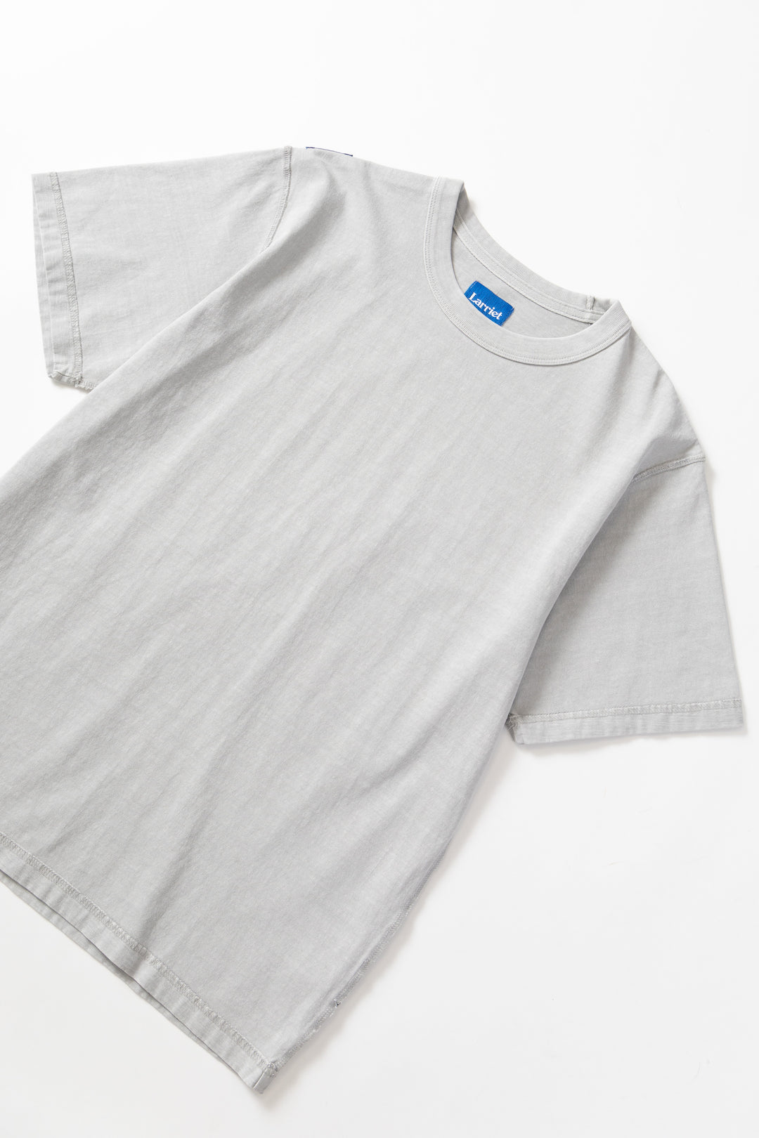 Larriet - Blind Tee - Grey