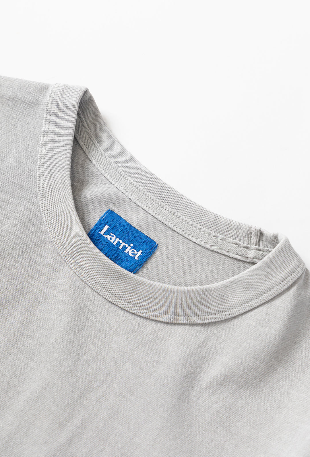Larriet - Blind Tee - Grey