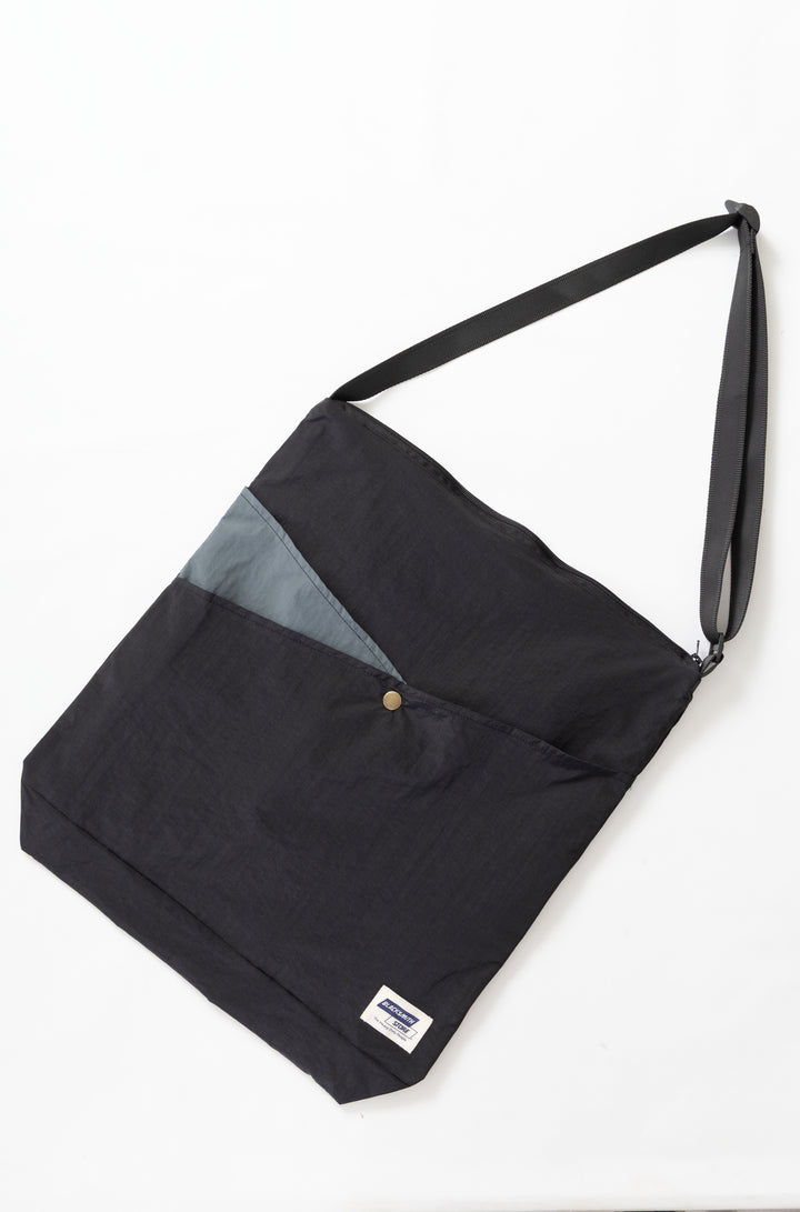 Blacksmith - Multi-Layer Tote Bag - Black