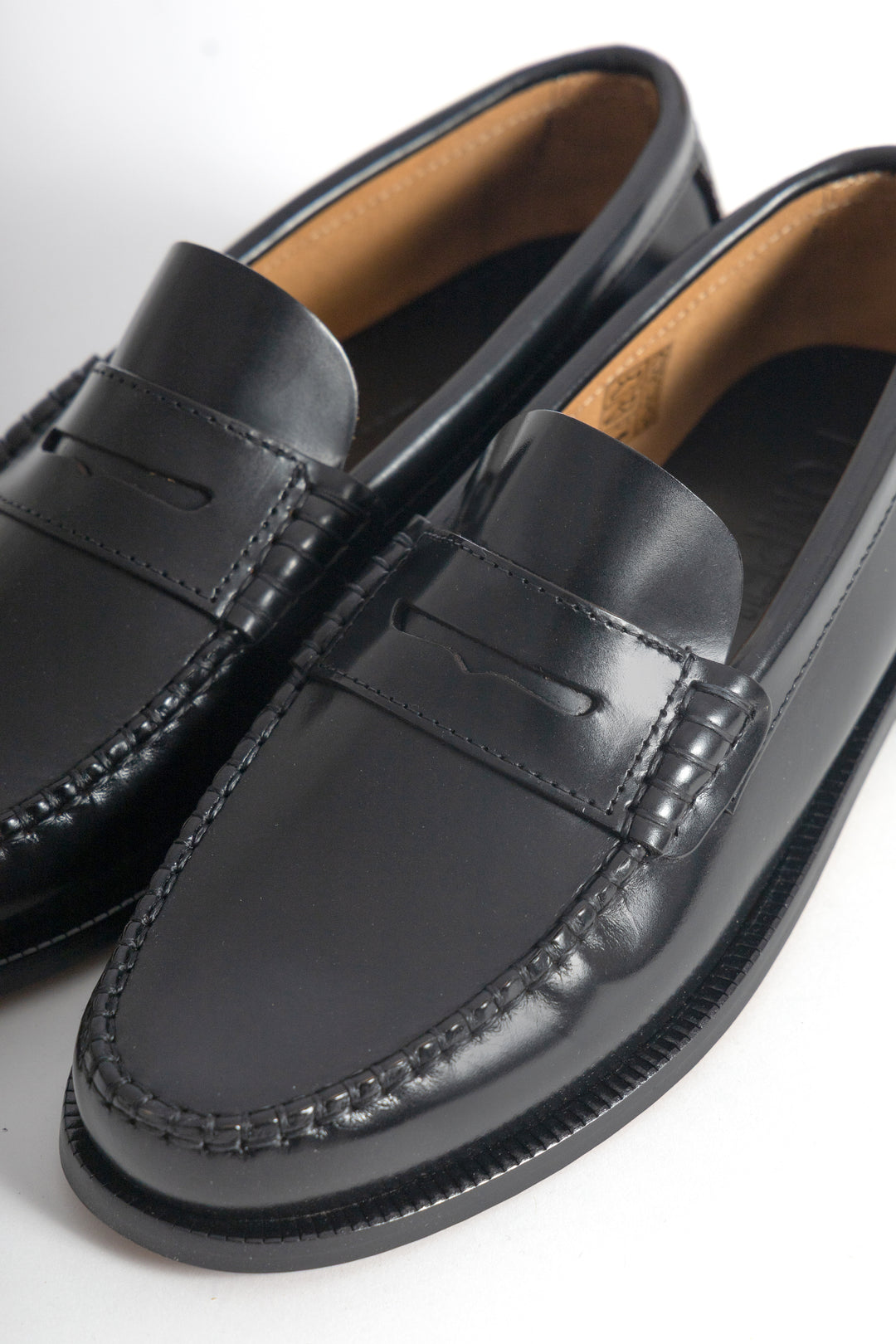 Pompeii - Vega Loafer - Black