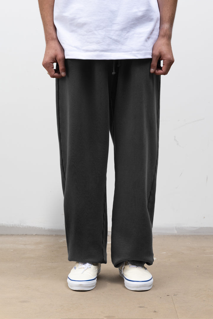 Blacksmith - Washed Wide Jogger - Charcoal