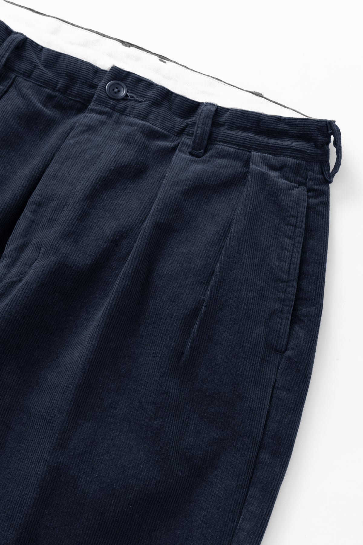 パンツ STABRIDGE\"CORDUROY BUYER PANTS NAVY Lydia jumbo corduroy pants - Navy – klitmollercollective.com